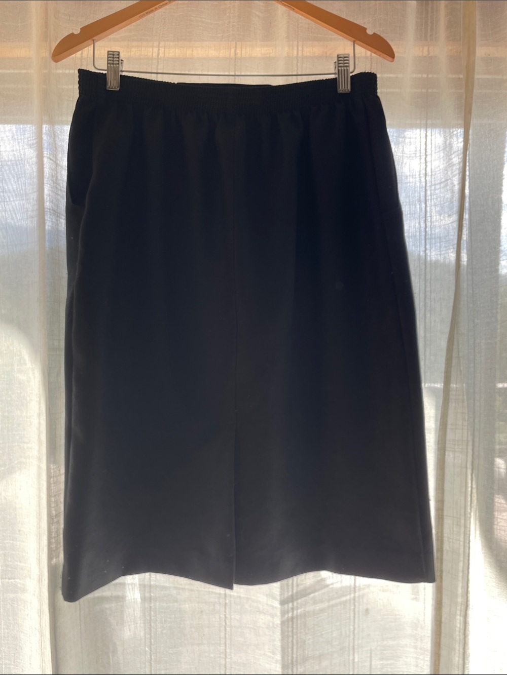 Alfred Dunner Black Petite Skirt - Elastic Waist Midi